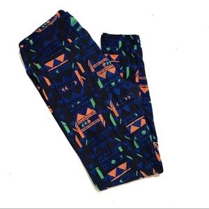 LuLaRoe TC 80’s/90’s Retro Inspired Leggings